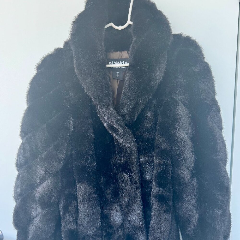 Olympia | Black Fur Coat | Size S | Chic & Elegant Statement Piece